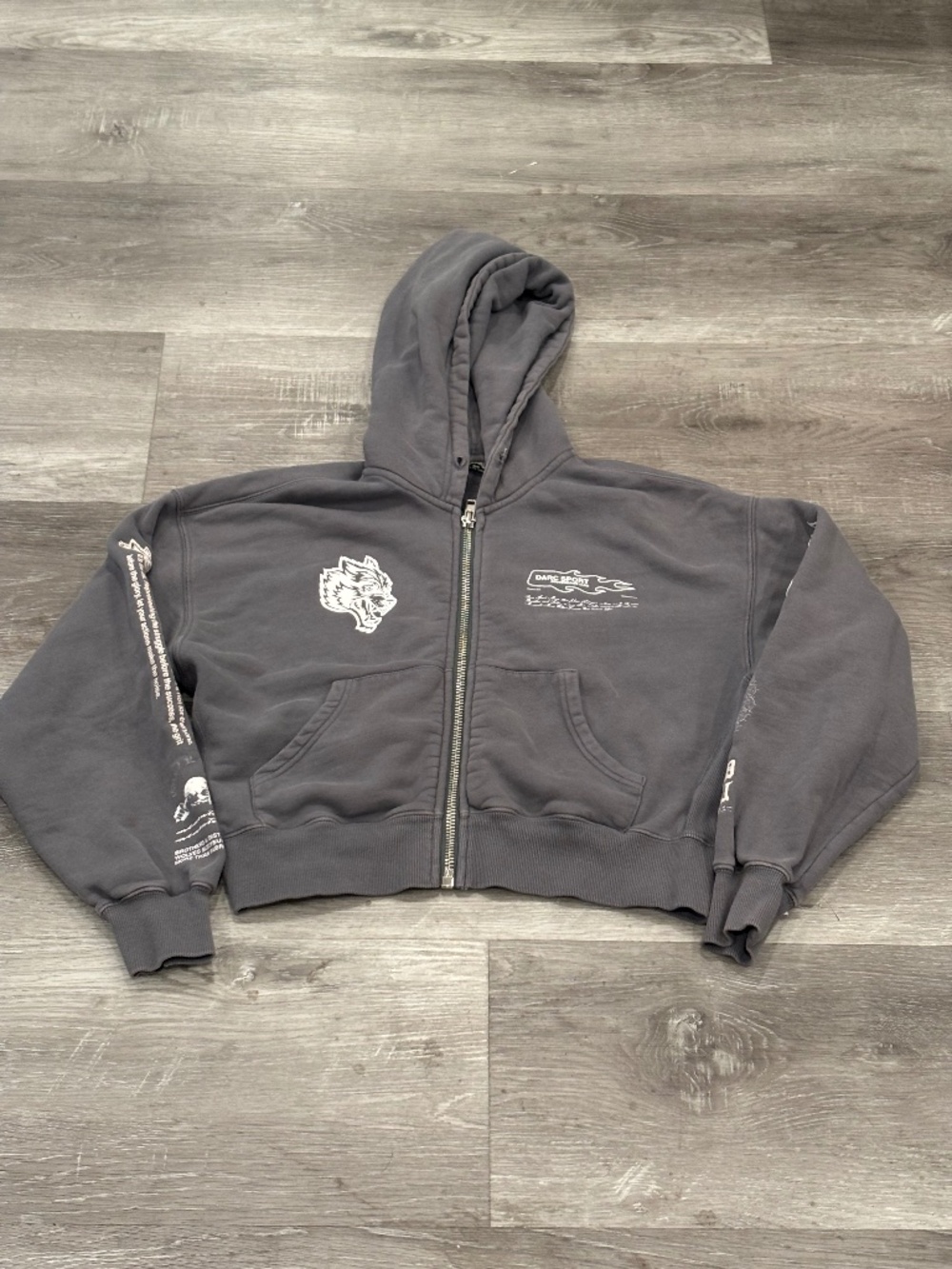 Darc Sport Wolves Club She Limited Edition Cropped Graphic Hoodie Womens S